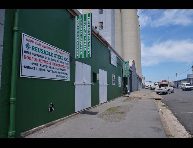 3,421M² WAREHOUSE FOR SALE IN ARCADIA